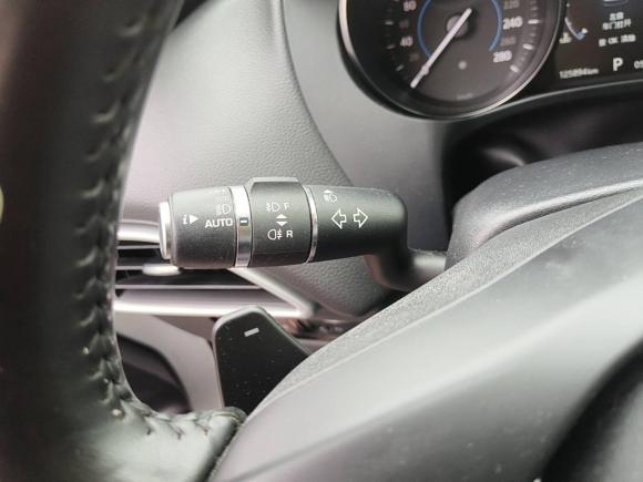 [南京·苏A] 二手捷豹捷豹F-PACE2016款 2.0T 两驱都市尊享版