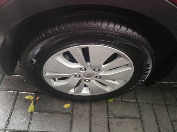 [成都·川A] 二手铃木锋驭2014款 1.6L 手动两驱精英型