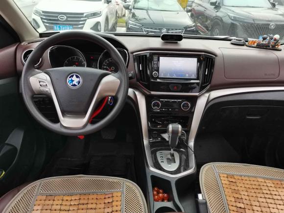 [武汉·鄂A] 二手启辰启辰T70X2016款 2.0L CVT睿趣运动版