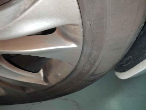 [苏州·苏E] 二手现代索纳塔2011款 2.0L 自动时尚版