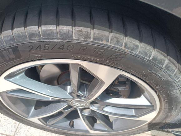 [深圳·粤C] 二手奥迪奥迪A4L2020款 40 TFSI 时尚动感型