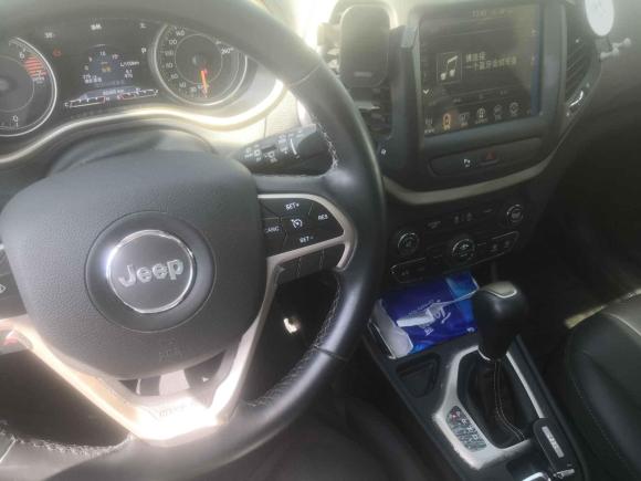 [南京·苏A] 二手Jeep自由光2017款 2.0L 优越版