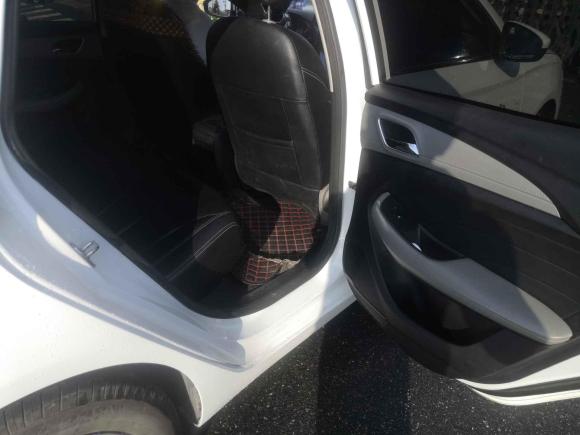 [广州·粤A] 二手荣威荣威Ei52019款 舒适版