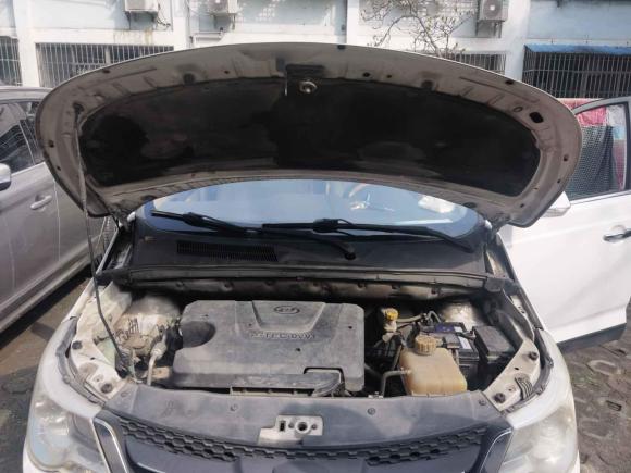 [上海·皖C] 二手宝骏宝骏7302014款 1.5L 手动舒适型 7座