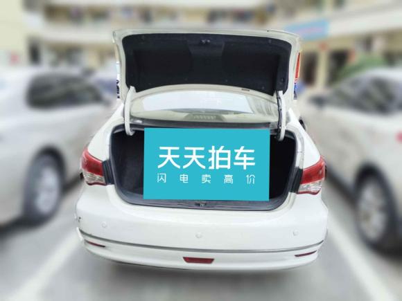 [深圳·粤B] 二手东风俊风E11K2019款 标准型