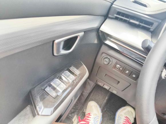 [无锡·苏B] 二手五菱汽车五菱星辰2021款 1.5T CVT星曜版