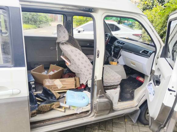 [南京·苏A] 二手金杯新海狮X30L2016款 1.5L财富版厢货DLCG14