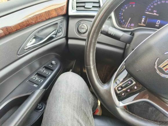 [合肥·沪C] 二手凯迪拉克凯迪拉克SRX2015款 3.0L 精英型