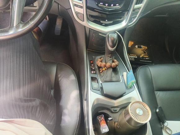 [嘉兴·浙F] 二手凯迪拉克凯迪拉克SRX2015款 3.0L 舒适型