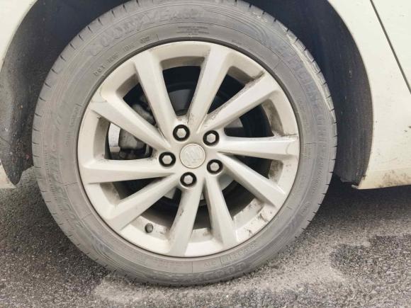 [成都·川A] 二手别克威朗2017款 三厢 15S 自动领先型