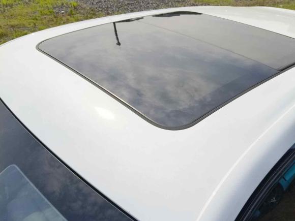 [上海·无P] 二手哪吒汽车哪吒L2024款 310 闪充红衣版