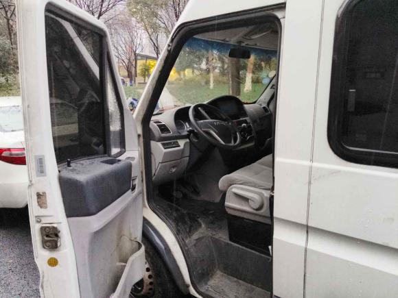 [杭州·浙A] 二手依维柯依维柯褒迪2017款 2.5T经典A32客车中顶6-7座47Z5