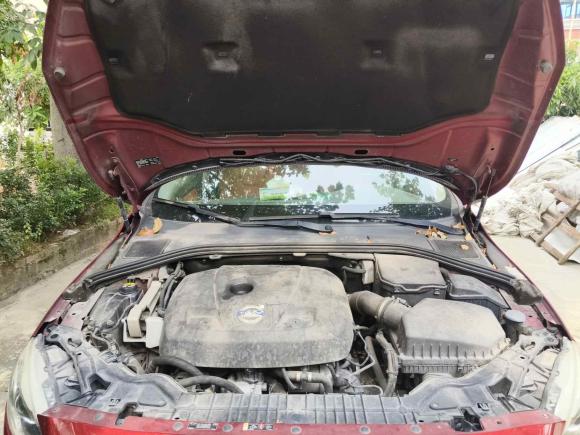 [佛山·粤X] 二手沃尔沃沃尔沃V602014款 改款 T5 智雅版