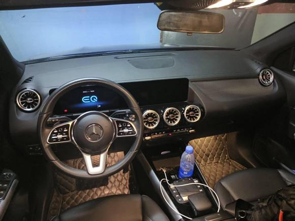 [成都·川A] 二手奔驰奔驰EQA2022款 EQA 260