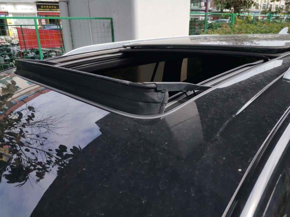 [广州·粤A] 二手凯迪拉克凯迪拉克XT62020款 28T 七座四驱风尚型