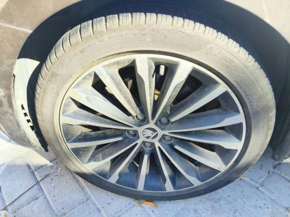 [济南·鲁S] 二手斯柯达速派2016款 TSI380 DSG尊行版