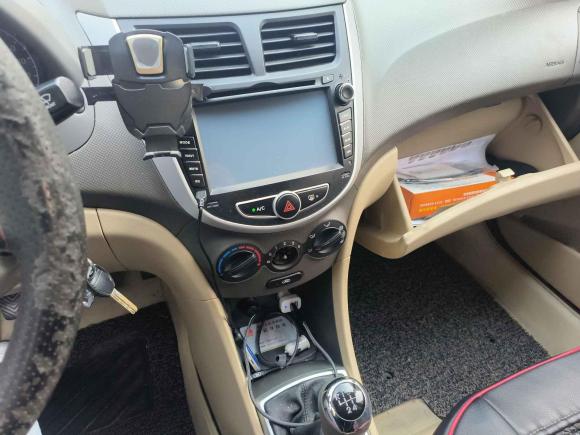 [义乌·鄂D] 二手现代瑞纳2010款 三厢 1.4L 手动舒适型GS