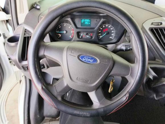 [青岛·鲁B] 二手福特全顺2017款 2.0T柴油厢式运输车短轴低顶国V