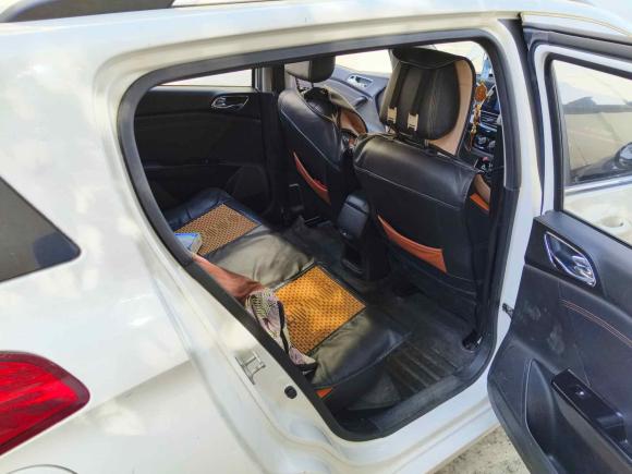 [杭州·贵J] 二手宝骏宝骏3102016款 1.2L 手动豪华型