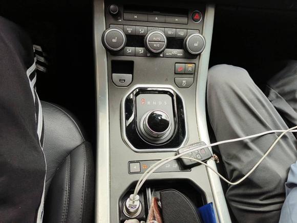 [上海·沪J] 二手路虎揽胜极光2016款 2.0T SE 智耀版