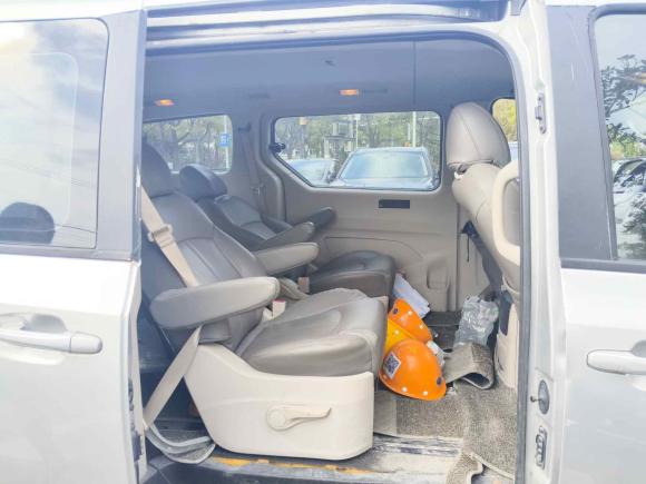 [上海·沪A] 二手上汽大通MAXUS大通G102014款 2.0T 自动精英版