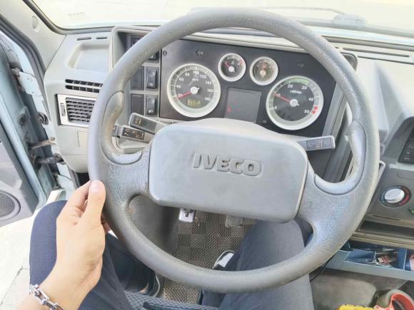 [无锡·沪C] 二手依维柯依维柯得意2014款 2.5T-A35 NJ6484ACM47Z4