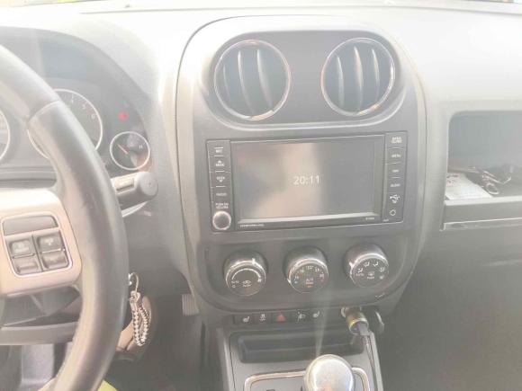 [青岛·鲁U] 二手Jeep指南者2012款 2.4L 四驱都市版