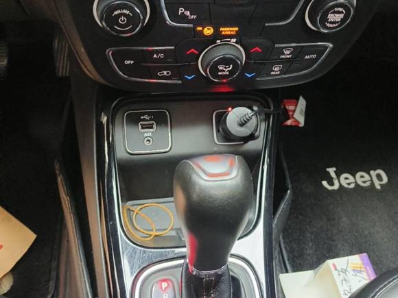 [成都·川A] 二手Jeep指南者2020款 220T 自动精英版