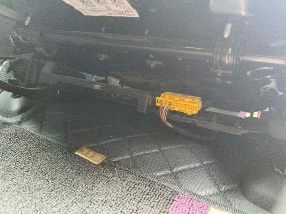 [西安·陕A] 二手奔驰奔驰A级2021款 A 200 L 运动轿车动感型