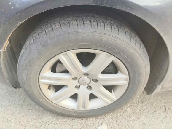 [武汉·鄂A] 二手奥迪奥迪A6L2005款 2.4L 技术型