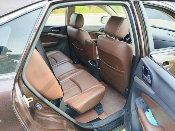 [西安·陕A] 二手比亚迪比亚迪S72015款 2.0T 升级版 自动尊贵型