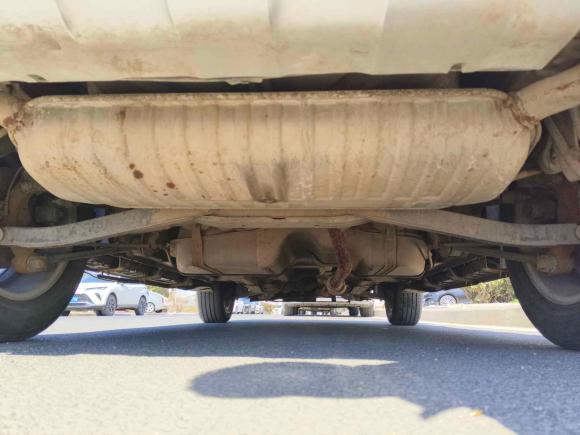 [青岛·鲁B] 二手起亚狮跑2013款 2.0L 手动两驱版GL