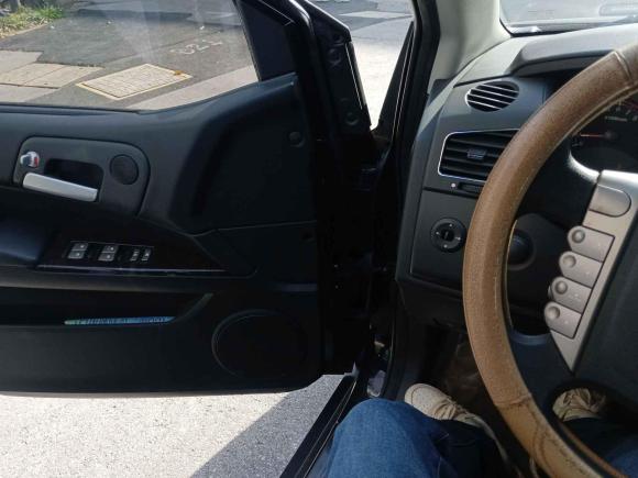 [南京·苏A] 二手荣威荣威W52011款 1.8T 2WD 自动胜域版