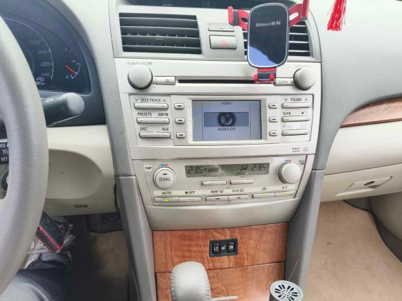 [上海·鄂L] 二手丰田凯美瑞2010款 240G 经典版