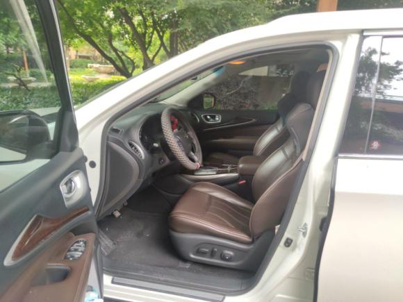 [上海·沪B] 二手英菲尼迪英菲尼迪QX602014款 2.5 S/C Hybrid 两驱卓越版