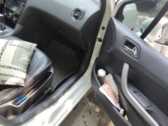 [广州·粤B] 二手标致标致4082013款 2.0L 自动豪华版