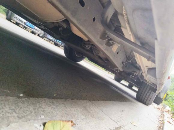 [上海·浙B] 二手双龙爱腾2011款 2.0T 两驱豪华柴油版