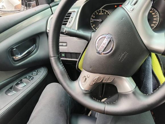 [上海·鄂B] 二手日产楼兰2015款 2.5L XE 两驱精英版