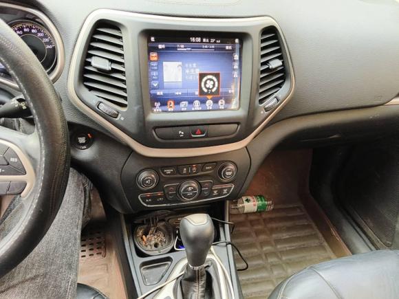 [南通·苏F] 二手Jeep自由光2017款 2.0L 优越版