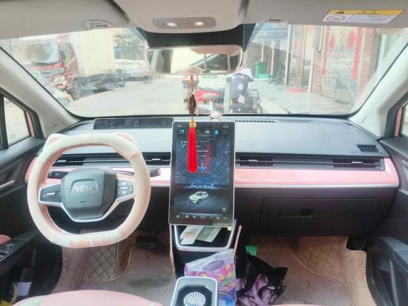 [义乌·浙G] 二手哪吒汽车哪吒V2022款 潮 400 Lite 粉色定制款