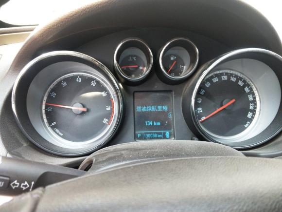 [上海·沪C] 二手别克君威2012款 2.4L SIDI精英版