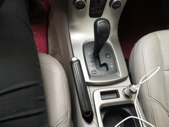 [上海·浙C] 二手沃尔沃沃尔沃S402011款 2.0L 自动智尚版