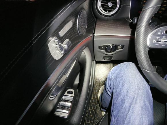 [苏州·苏E] 二手奔驰奔驰E级2020款 E 300 L 运动时尚型