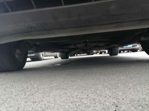 [成都·川A] 二手大众途锐2011款 3.0TDI 柴油豪华型