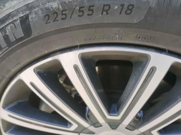 [湖州·浙E] 二手广汽传祺传祺M82023款 领秀系列 390T 至尊版