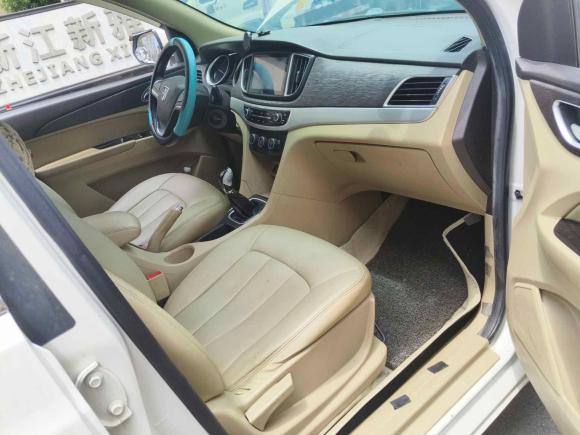 [温州·浙C] 二手宝骏宝骏7302016款 1.5L 手动标准型 7座