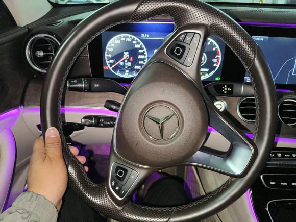 [上海·沪B] 二手奔驰奔驰E级2016款 E 300 L 豪华型