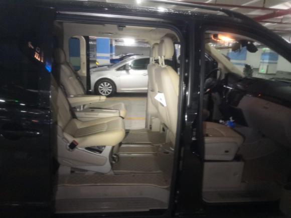 [佛山·粤E] 二手奔驰唯雅诺2011款 2.5L 尊贵版