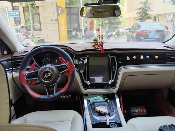 [济南·鲁A] 二手众泰众泰T7002017款 1.8T 双离合尊享型