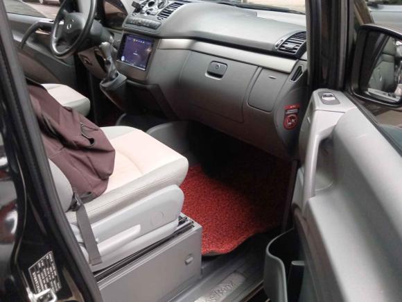 [成都·川A] 二手奔驰威霆2011款 2.5L 7座行政版